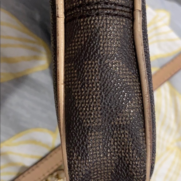 Michael Kors crossbody - Picture 6 of 6